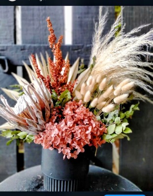 Preserved Fleurs | Beautiful Flowers and Hampers