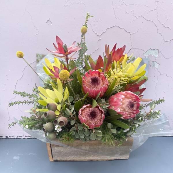 The Show Stopper | Native Flowers in a Timber Box | Preserved Fleurs