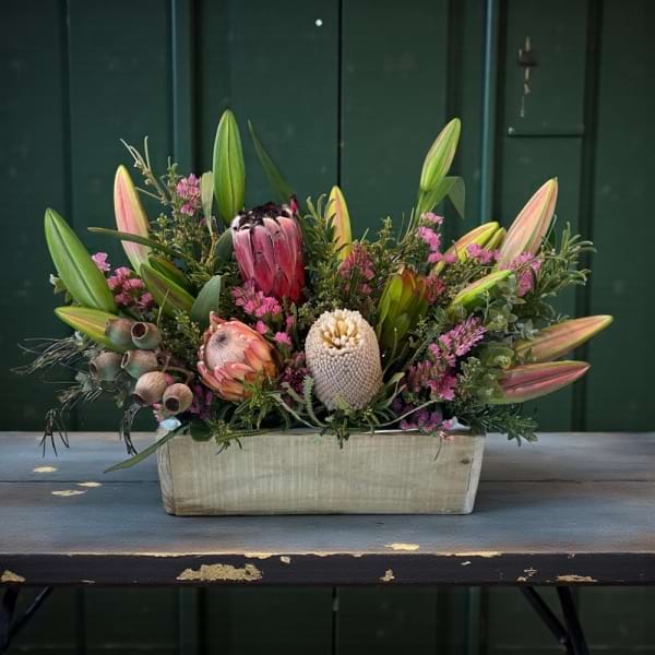 A Star that Shines | Timber Box of Fresh Flowers | Preserved Fleurs