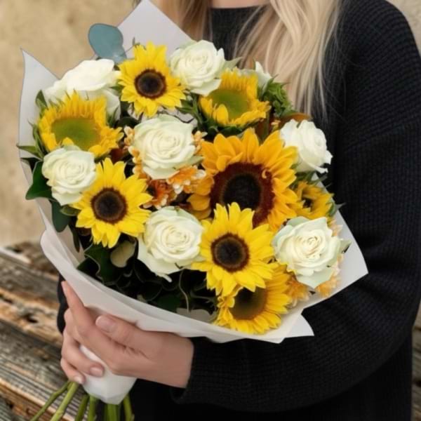 Brighten The Day | Sunflower Bouquet | Preserve Fleurs